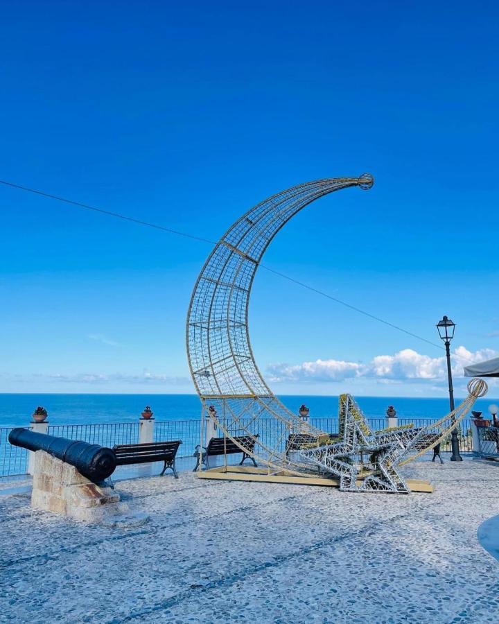Bluemind Hotel Тропеа Екстериор снимка